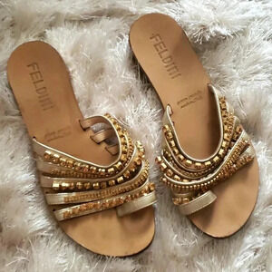 𝅺FELDINI Vero Cuoio gold details Flip flops size 7